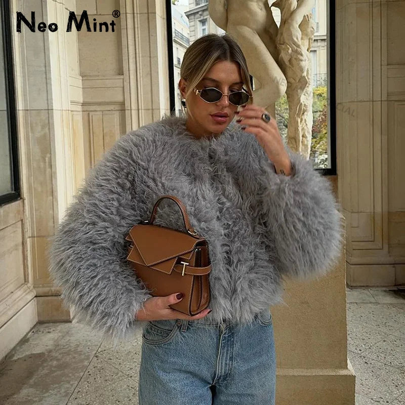 Exclusive Winter Ins Hot Brand Blogger Fashion Fuzzy Cropped Faux Fur Women Chic Streetwear Girls Lamb Fur Jacket