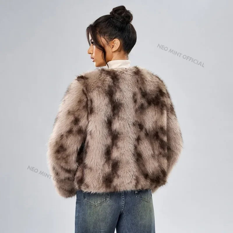 Winter Fluffy Faux Fox Fur Coat Women Brand Fashion Streetwear Overcoat Chic Girls Warm Short Furry Fur Jacket
