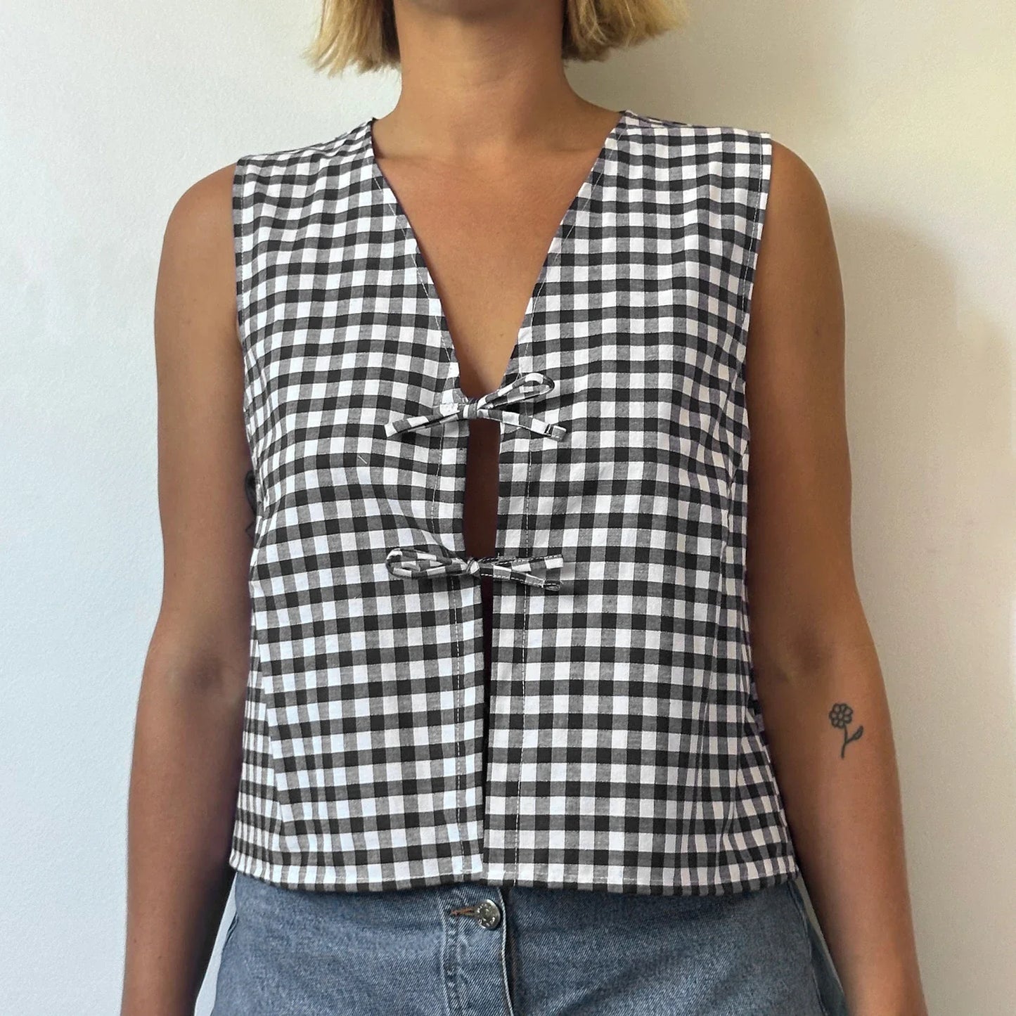 Tie Front V-Neck Crop Top