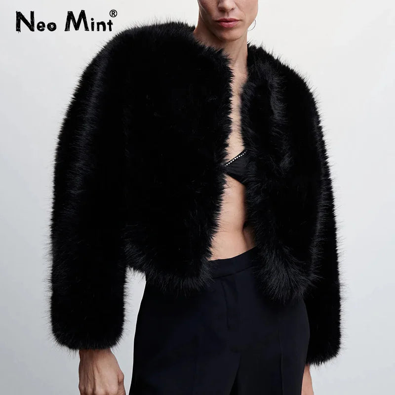 Ins Hot Brand Fashion Black Warm Cozy Cropped Faux Fur Coat Women Winter  Chic Girls Street Fashion Luxury Short Fur Jacket