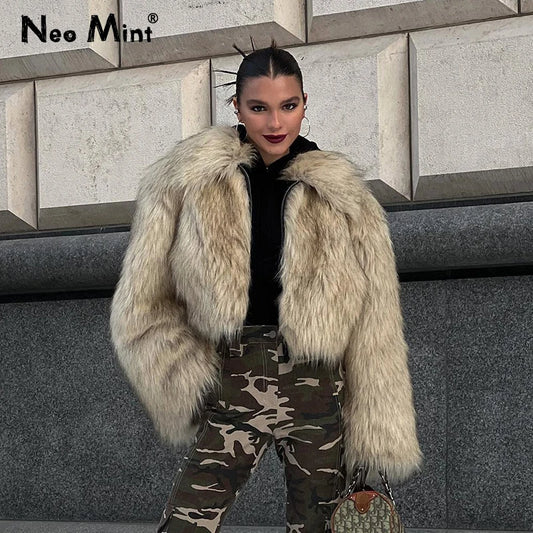 Winter Fluffy Gradient Faux Fur Coat Women Thicken Warm Fox Fur Jacket Girls Streetwear Style Furry Fur Overcoat
