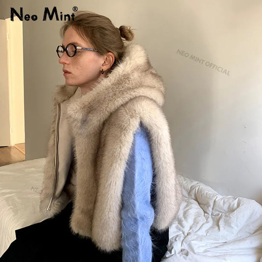 Exclusive Y3k Girls Hooded Sleeveless Faux Fur Coat Women Waistcoat Autumn Winter Gradient Fox Fur Vest Top Gilet Femme