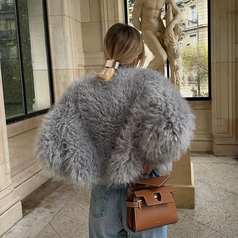 Exclusive  Winter Ins Hot Brand Blogger Fashion Fuzzy Cropped Faux Fur Women Chic Streetwear Girls Lamb Fur Jacket
