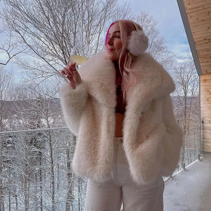 Chic Street Furry Collar Faux Fur Coat Women  Winter Hot Girls Snow White Mountain Fashion Fluffy Fox Fur Jacket