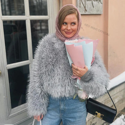 Exclusive  Winter Ins Hot Brand Blogger Fashion Fuzzy Cropped Faux Fur Women Chic Streetwear Girls Lamb Fur Jacket