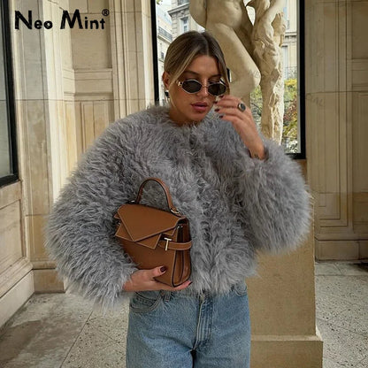 Exclusive  Winter Ins Hot Brand Blogger Fashion Fuzzy Cropped Faux Fur Women Chic Streetwear Girls Lamb Fur Jacket