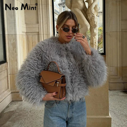 Exclusive  Winter Ins Hot Brand Blogger Fashion Fuzzy Cropped Faux Fur Women Chic Streetwear Girls Lamb Fur Jacket