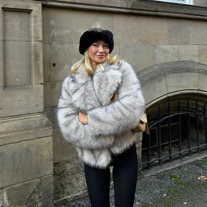 Chic Street Girls Gradient Faux Fur Jacket Women Winter  Brand Fashion Fluffy Fox Fur Coat Female Luxury Outerwear
