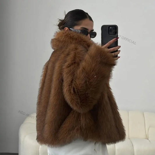 Winter Iconic Blogger Fashion Fluffy Square Collar Faux Fur Coat Women Ins Hot Chic Girls Fox Fur Jacket Outerwear