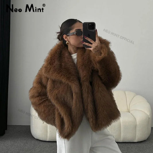 Winter Iconic Blogger Fashion Fluffy Square Collar Faux Fur Coat Women Ins Hot Chic Girls Fox Fur Jacket Outerwear