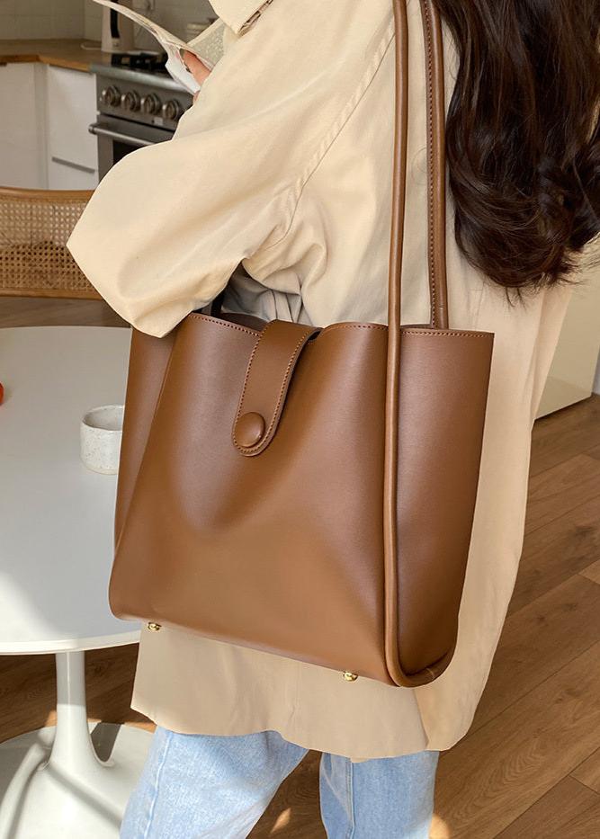 Retro-One-Shoulder Commuter Tote